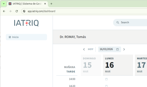 Captura del sistema de gestión de IATRIQ con la agenda semanal de turnos